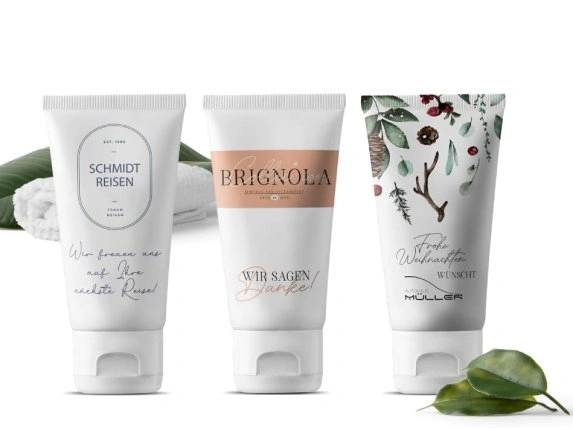 Unterschiedlich bedruckte Tuben Hygieneartikel