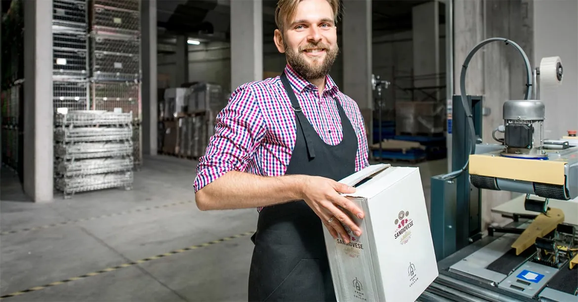 Package delivery/shipping Package delivery/shipping