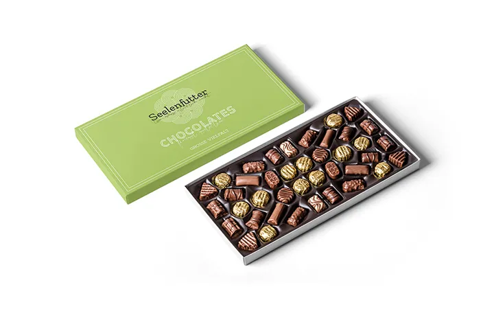Slip lid box for chocolate