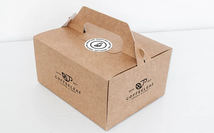 Rundes Etikett auf der Schachtel 