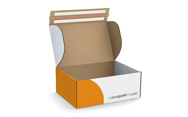 Versandkarton mit Klebestreifen Versandkarton mit Klebestreifen