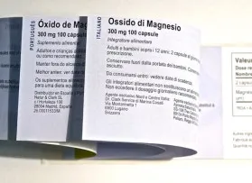 Booklet Etikett mit mehrsprachiger Packungsbeilage