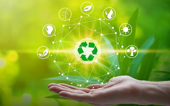 Recycling Zeichen in Hand Recycling Zeichen in Hand