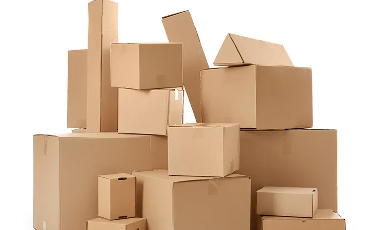 Verschiedene Wellpappe Kartons zum Upcycling Verschiedene Wellpappe Kartons zum Upcycling