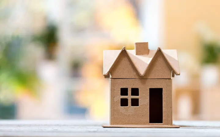 Haus aus Pappe Haus aus Pappe