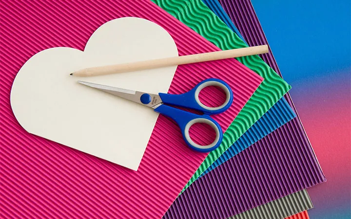 Bastelwellpappe in verschiedenen Farben Bastelwellpappe in verschiedenen Farben