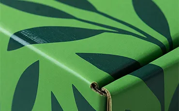 Glanz- und Mattlack auf Wellpappe  Glanz- und Mattlack auf Wellpappe