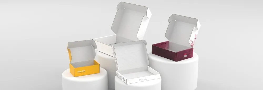 Verschiedene Klappkartons für den Versand Verschiedene Klappkartons für den Versand