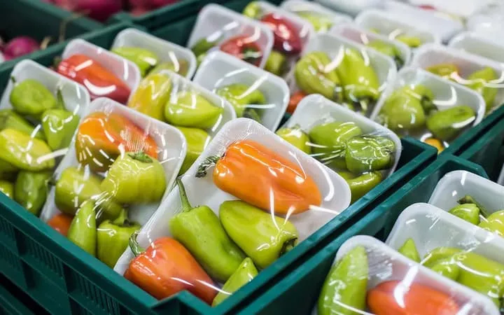 Lebensmittel in Polyethylen (PE) verpackt Lebensmittel in Polyethylen (PE) verpackt