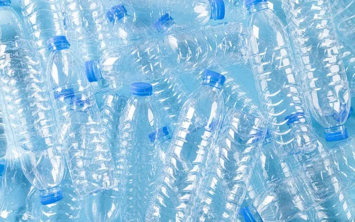 Plastikflaschen aus Rezyklat Plastikflaschen aus Rezyklat