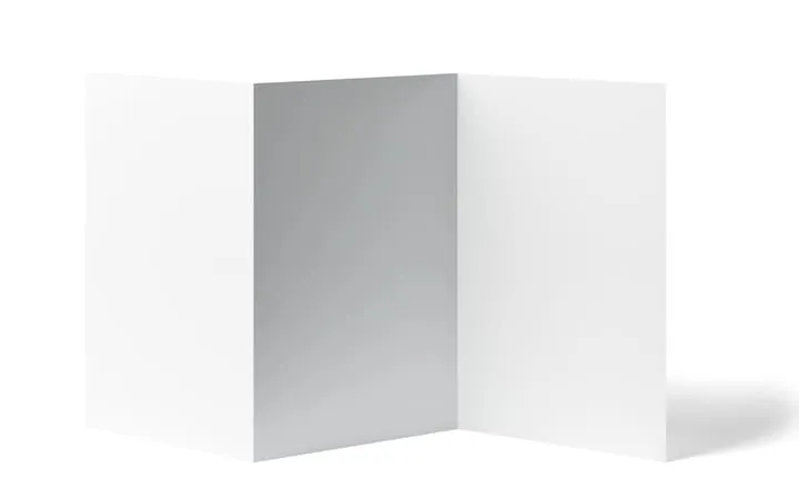 Papier nach Zickzackfalz gefaltet