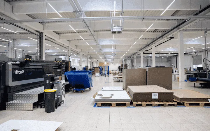 Produktion Graukarton Produktion Graukarton