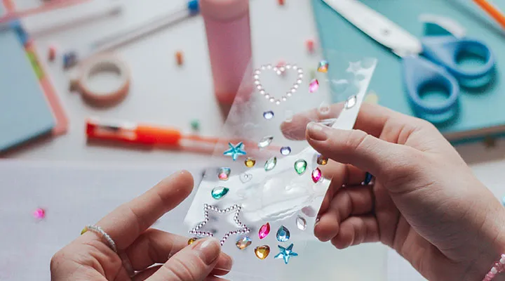 bunte 3D-Sticker auf Folie bunte 3D-Sticker auf Folie