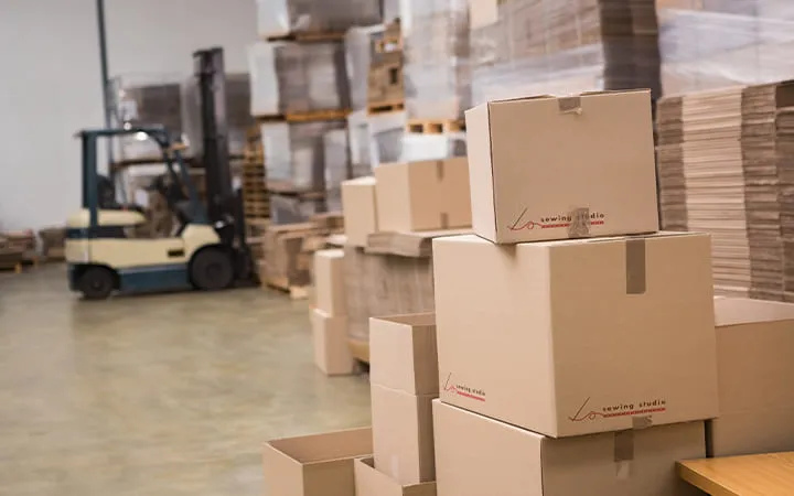 Stoccaggio di una scatola di cartone ondulato