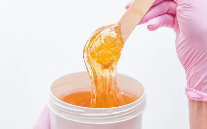 vollsynthetischer klebstoff